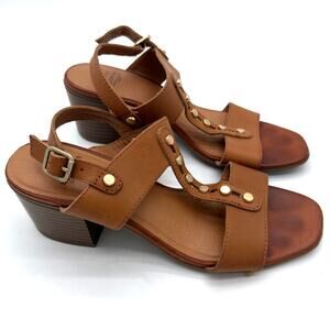 White Mountain Larkin Tan Leather Studded Block Heel Comfort Sandals 9